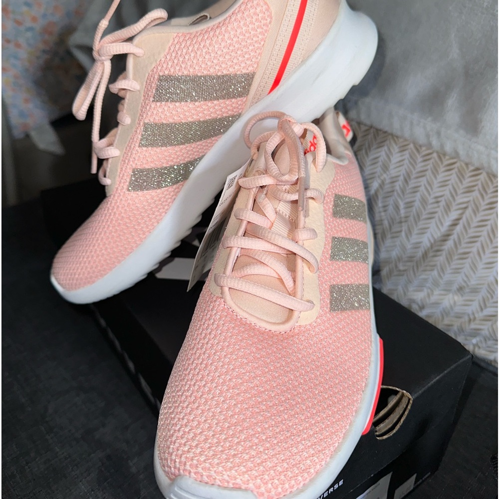 Adidas cloud foam shoes